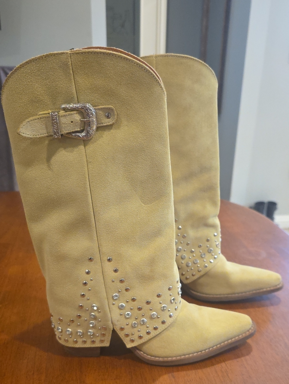 DINGO Women's Suede Western Boots in Lime Size 6